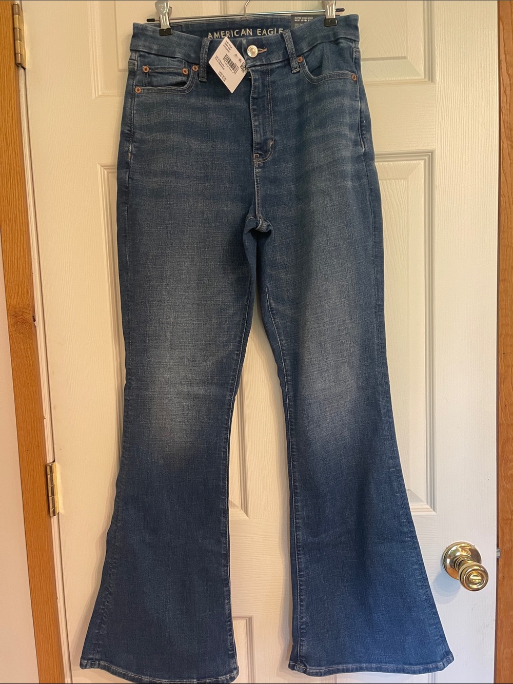 American Eagle Outfitters Women's Blue High-Rise Flare Jeans